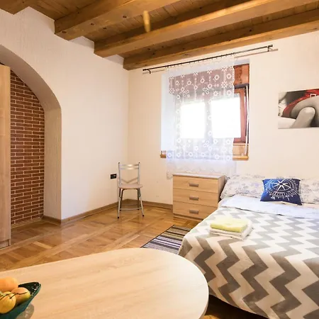 With Wifi - 23293 Rijeka